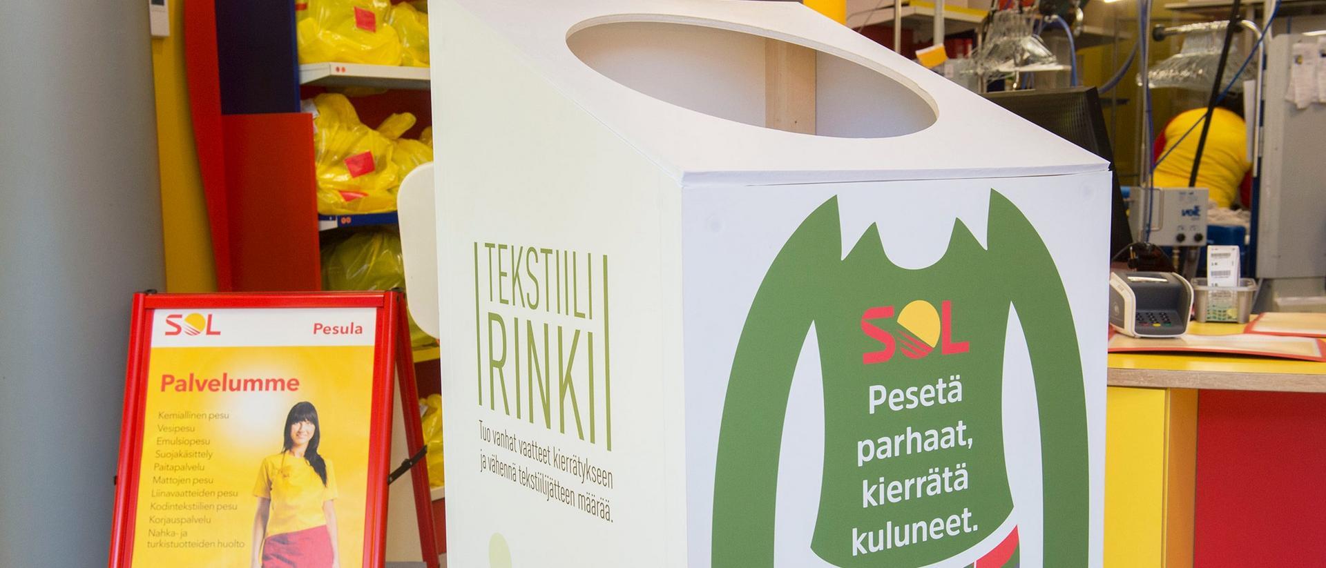 Kierrätyslaatikko vaatteille